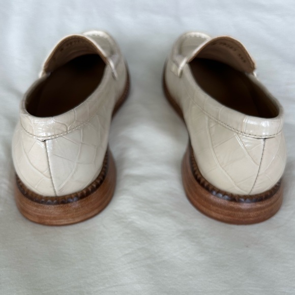 Freda Salvador Elba Penny Loafer in Sand Embossed Croc - Size 7 - Like New - Picture 12 of 16